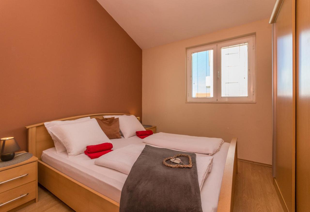 Apartments Amaris Biograd Na Moru Eksteriør billede